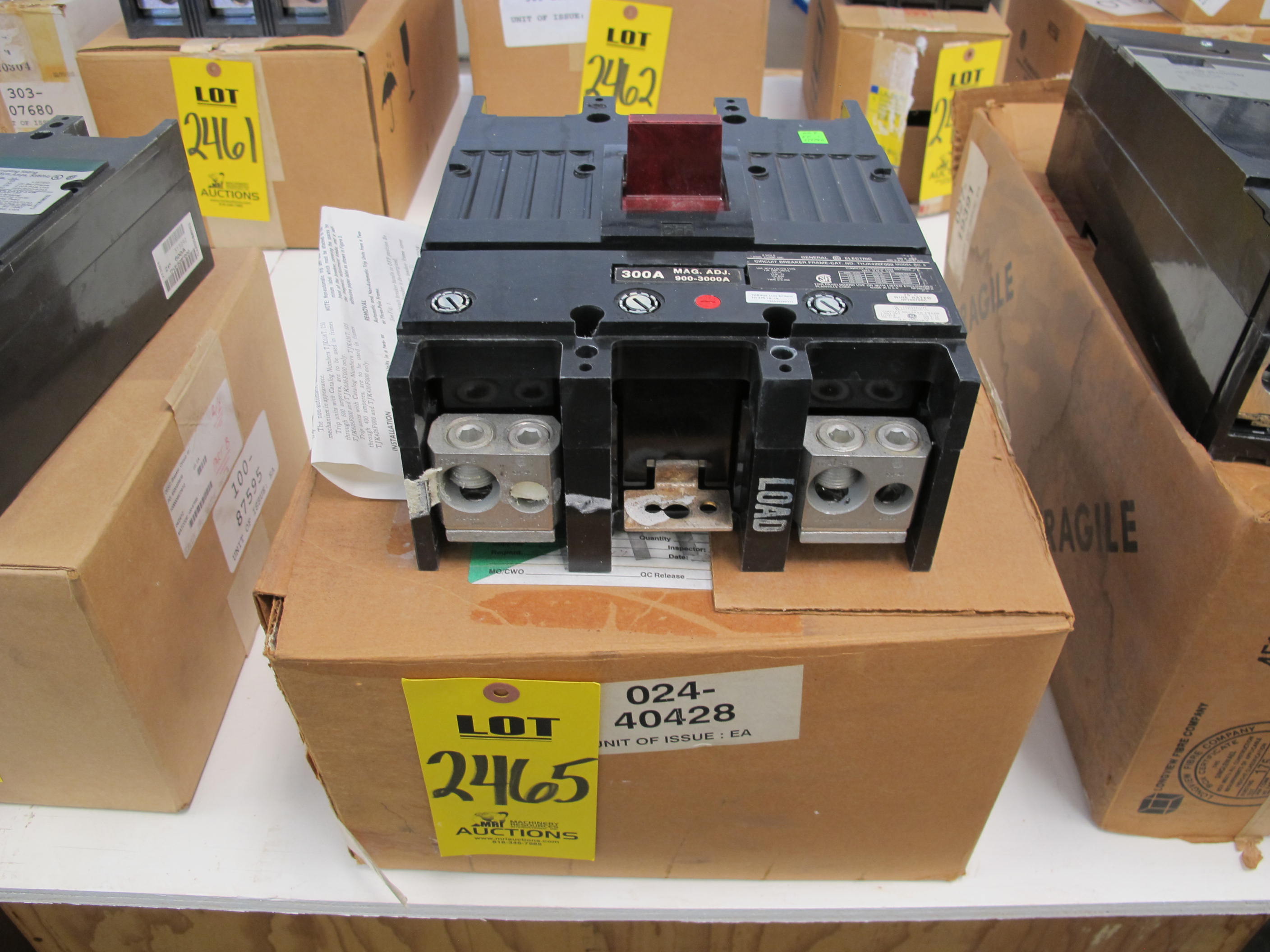 BREAKER, CIRCUIT TYPE, 300 AMP RATING, 600 AC, 250 DC VOLT RATING, 2 POLE, THERMAL MAGNETIC KIND. 10KA INTERRUPTING CURRENT AT250VDC, UL LISTED, INTERCHANGEABLE TRIP UNIT, 900A-3000A ADJUSTABLE TRIP RANGE, MOLDED CASE CONSTRUCTION. CURVE# GES-6104C. PART # GENERAL ELECTRIC (W-44) LOADING & HANDLING FEE $5-